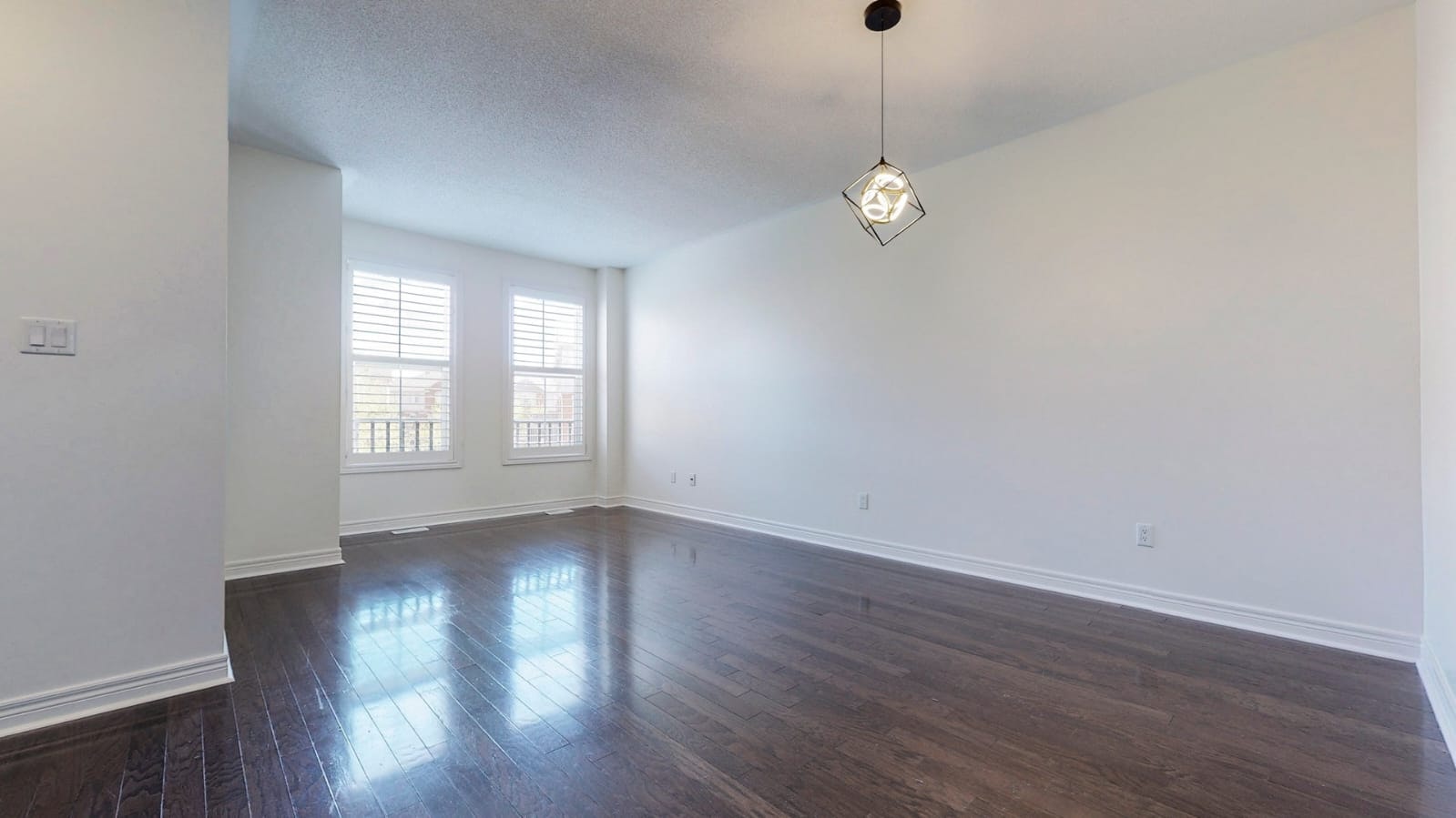 5710 Long Valley Road, Mississauga, ON, L5M 0M1 - 7