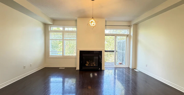 5710 Long Valley Road, Mississauga, ON, L5M 0M1 - 6