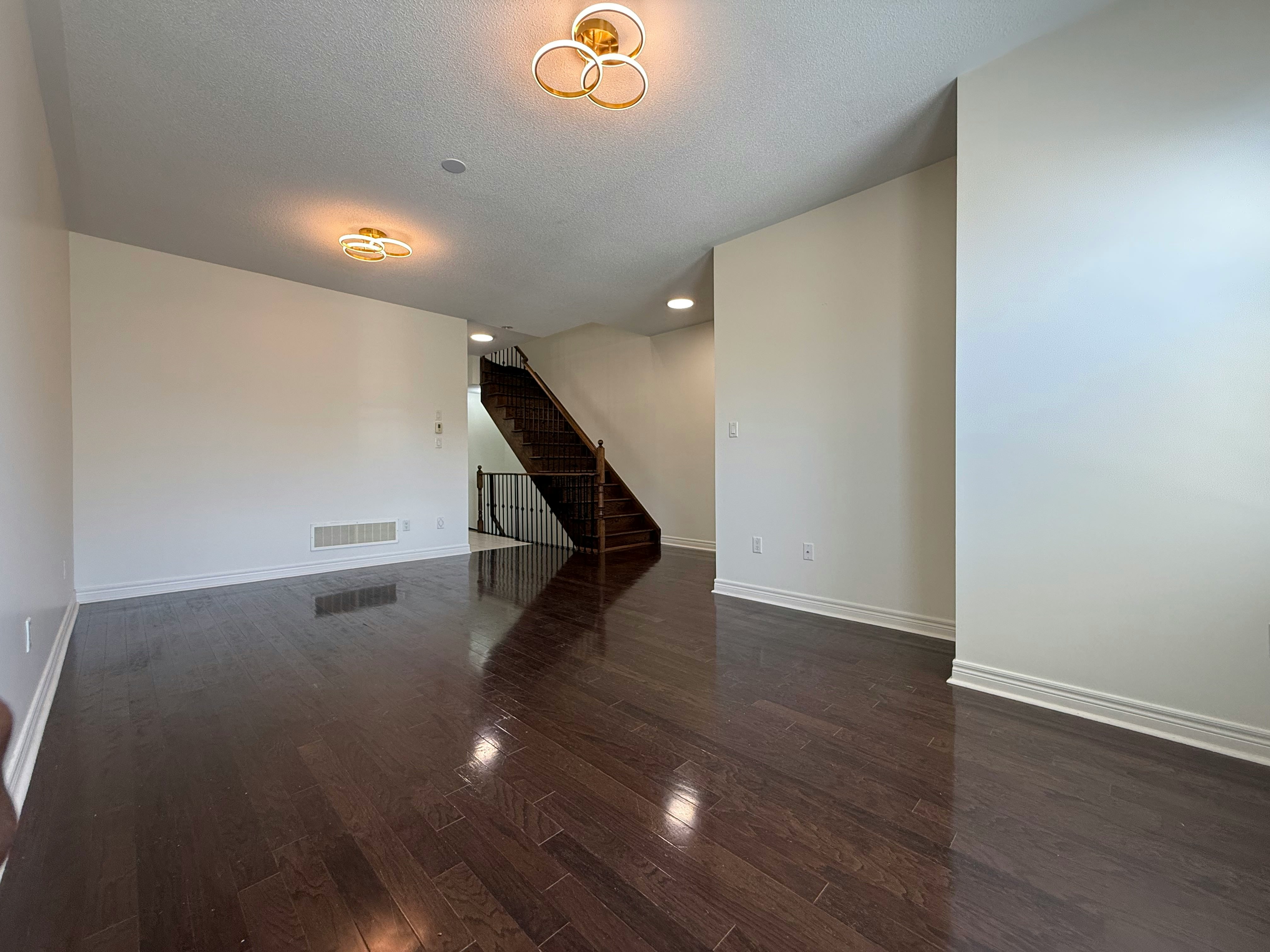 5710 Long Valley Road, Mississauga, ON, L5M 0M1 - 9