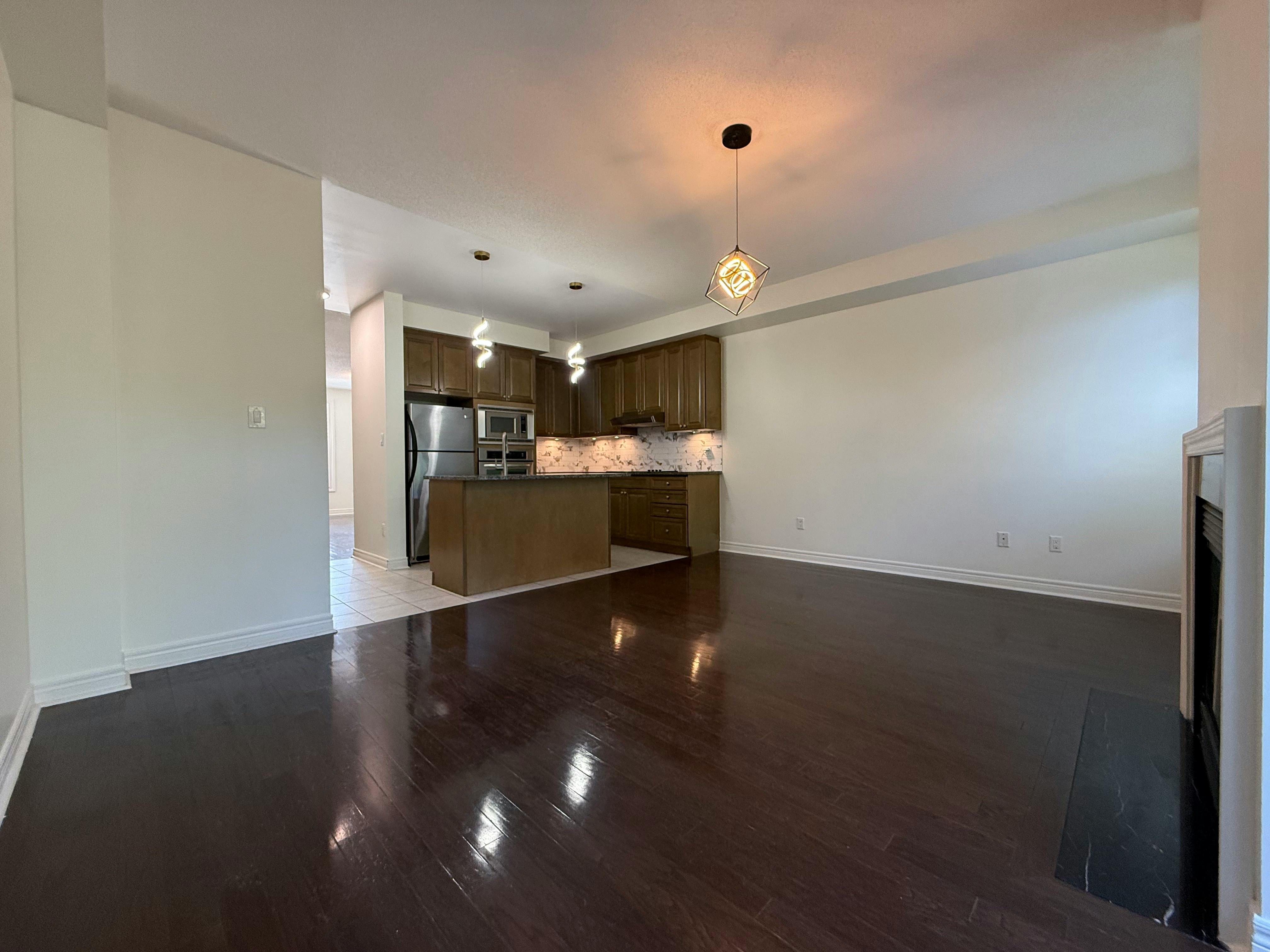 5710 Long Valley Road, Mississauga, ON, L5M 0M1 - 4