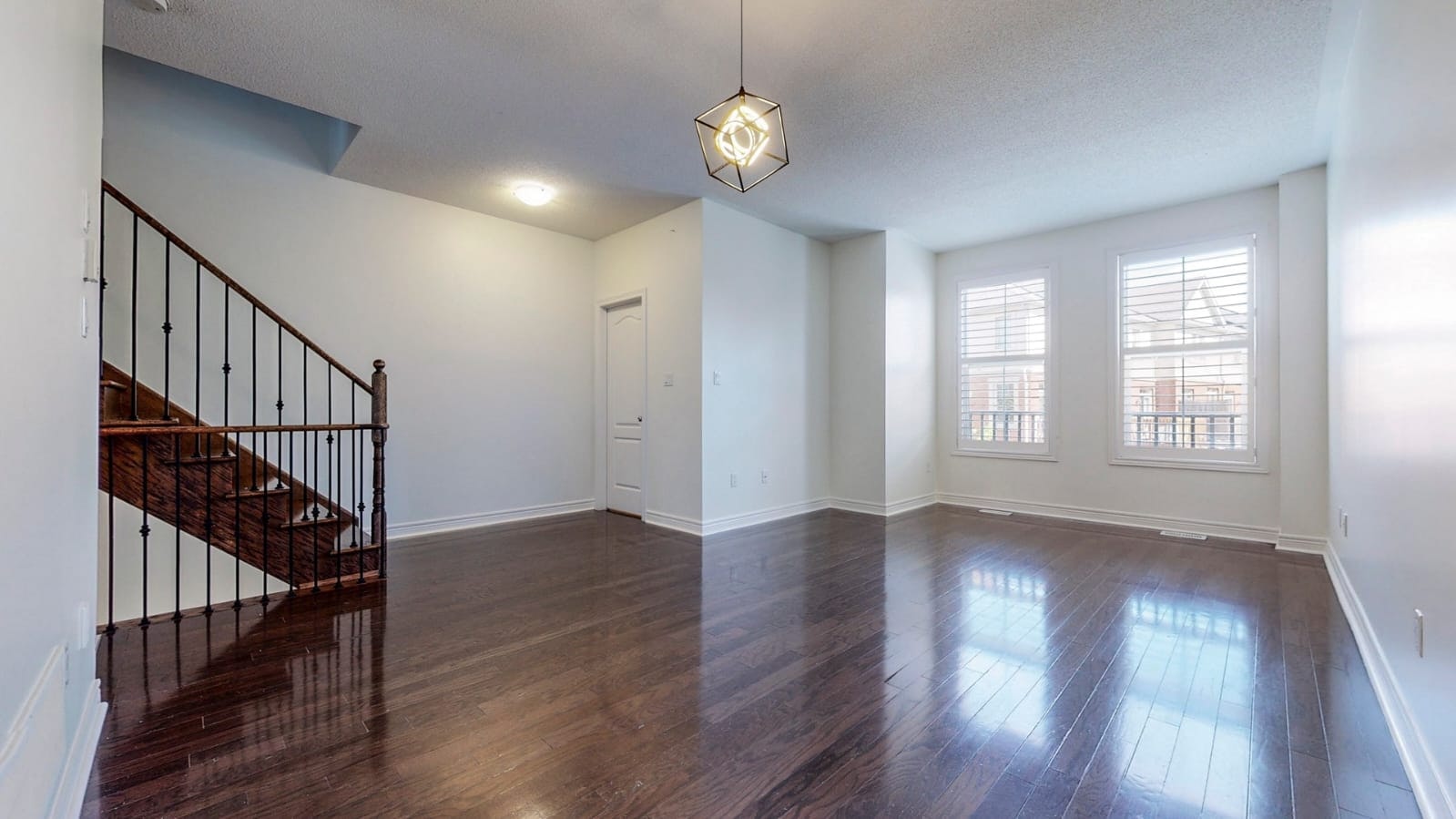 5710 Long Valley Road, Mississauga, ON, L5M 0M1 - 8