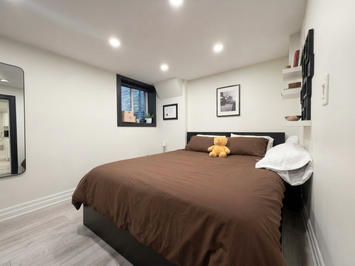4-121 Sorauren Avenue, Toronto, ON, M6R 2E3 - 8