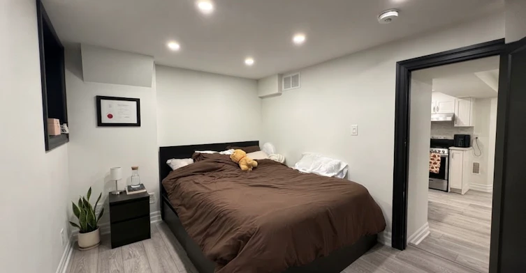 4-121 Sorauren Avenue, Toronto, ON, M6R 2E3 - 9