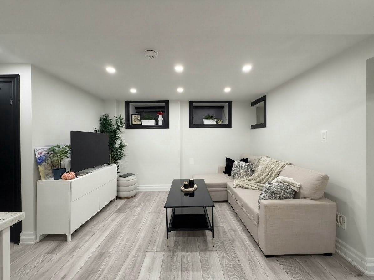 4-121 Sorauren Avenue, Toronto, ON, M6R 2E3 - 6