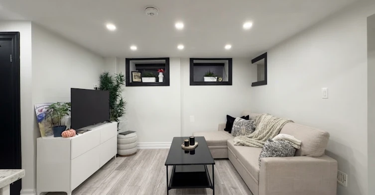 4-121 Sorauren Avenue, Toronto, ON, M6R 2E3 - 6