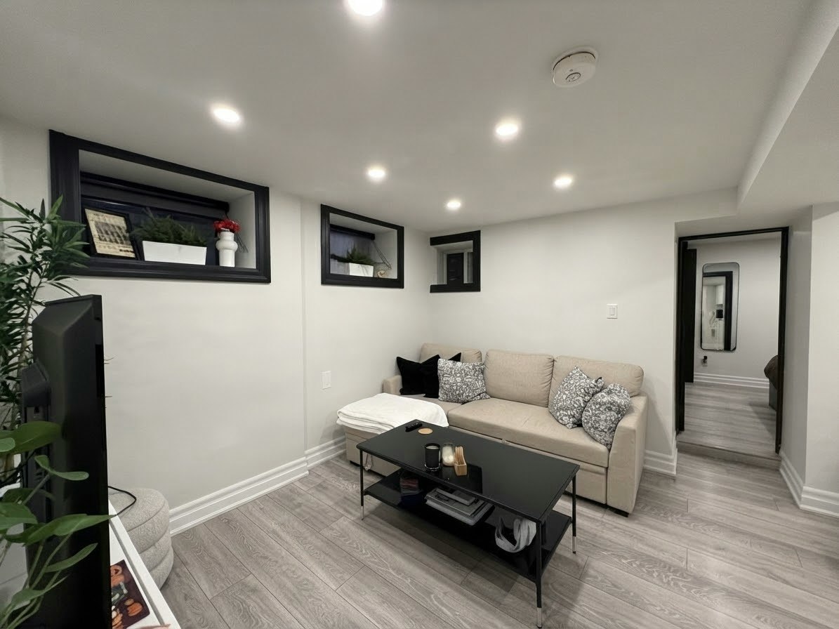4-121 Sorauren Avenue, Toronto, ON, M6R 2E3 - 7