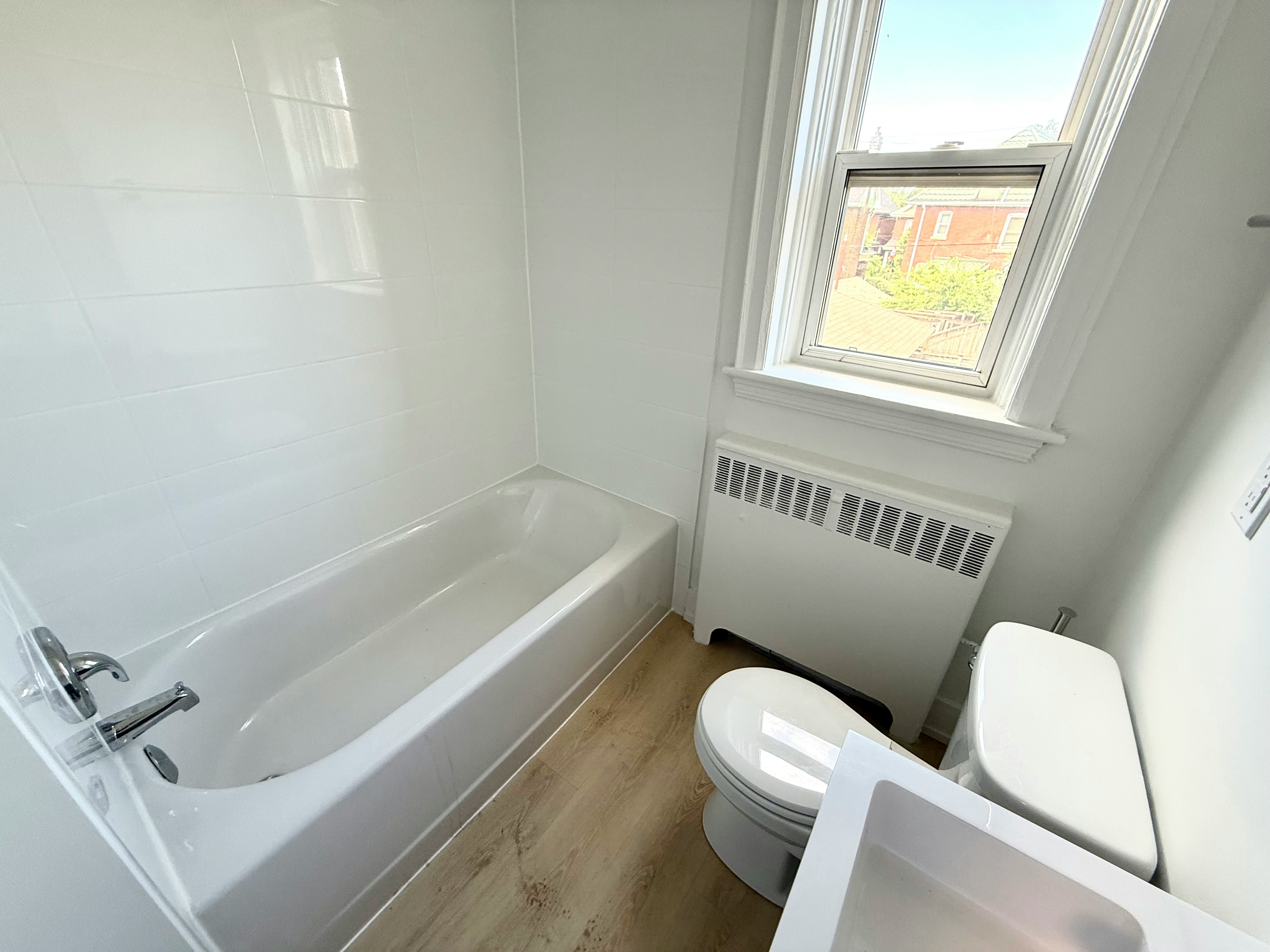 1024 King Street East, Hamilton, ON, L8M 1C8 - 9