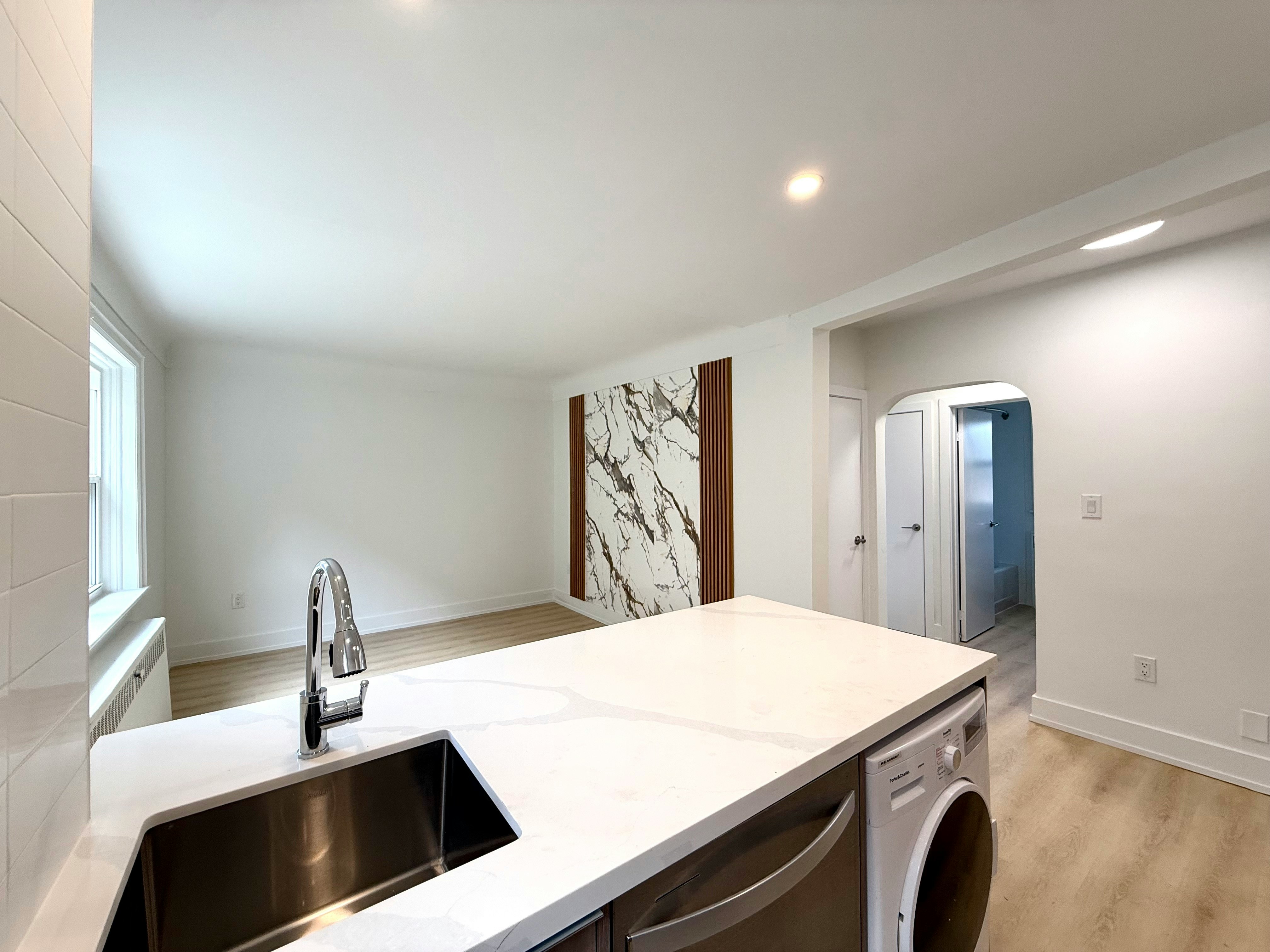 1024 King Street East, Hamilton, ON, L8M 1C8 - 6
