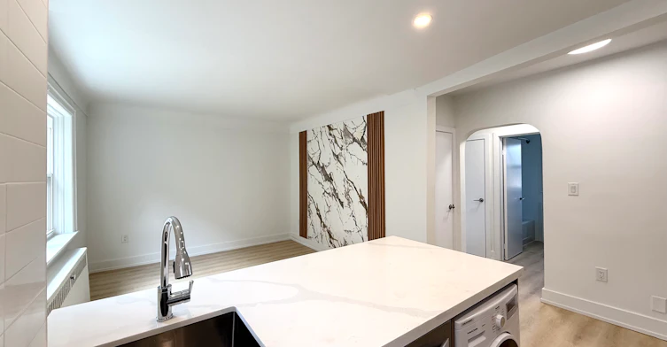 1024 King Street East, Hamilton, ON, L8M 1C8 - 6