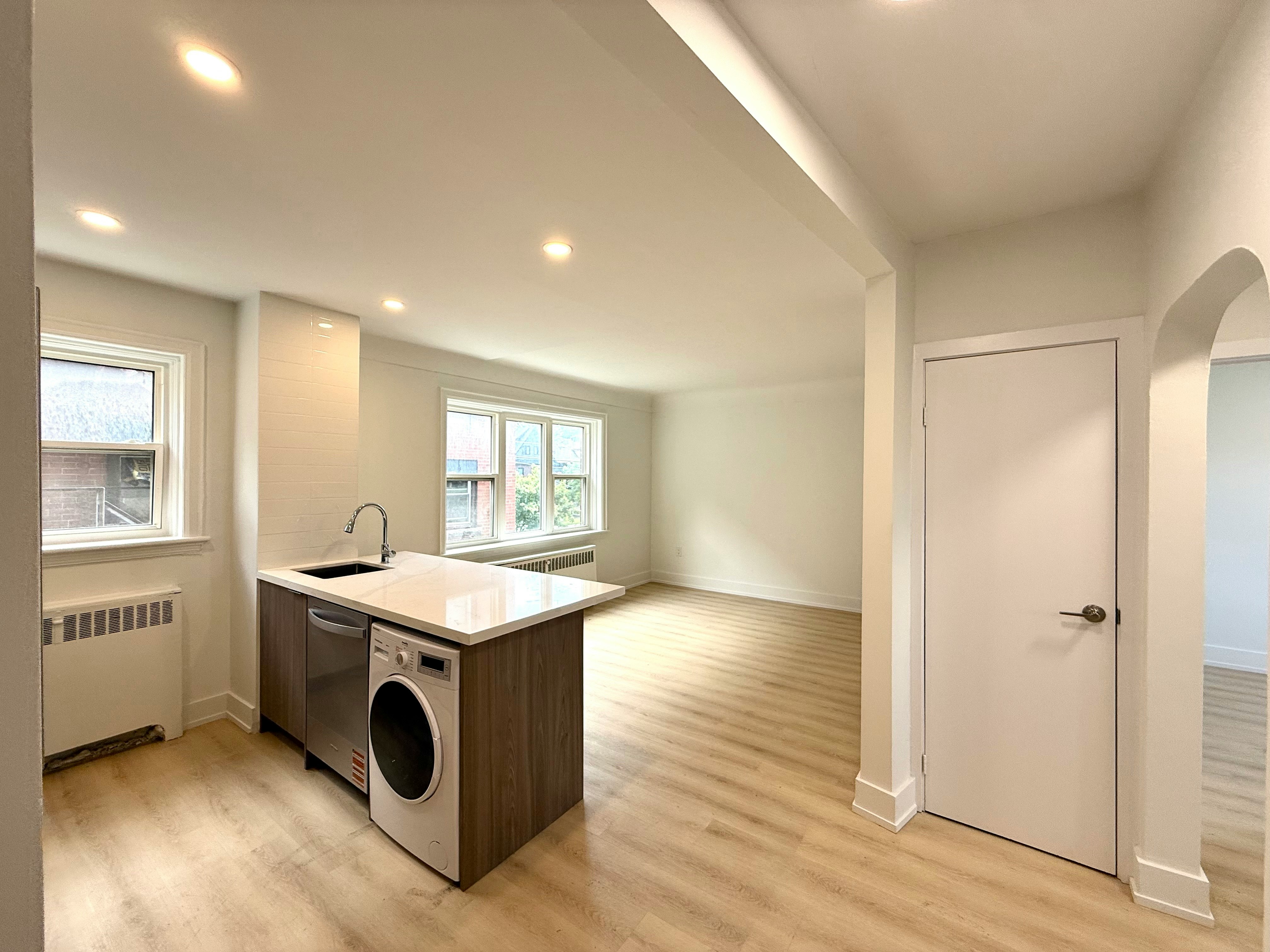 1024 King Street East, Hamilton, ON, L8M 1C8 - 7
