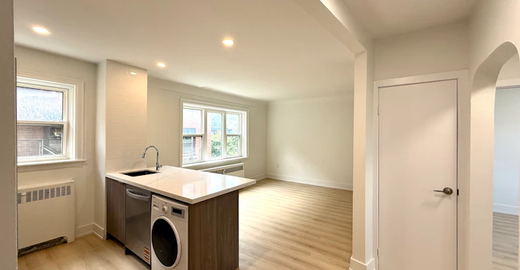 1024 King Street East, Hamilton, ON, L8M 1C8 - 7