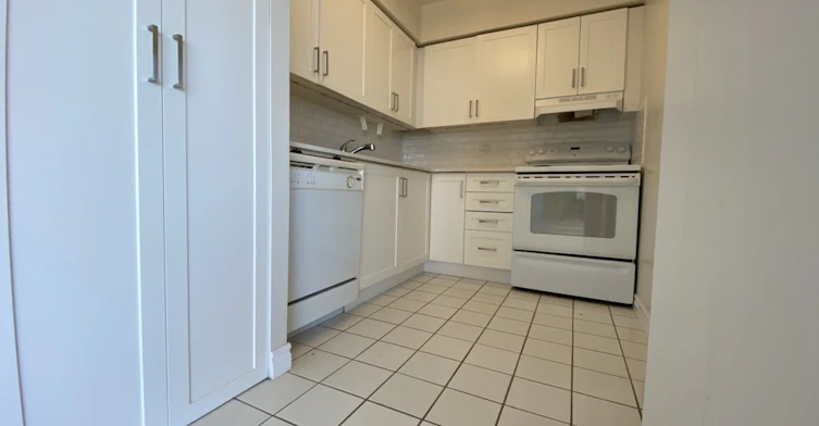 1910-1055 Bay Street, Toronto, ON, M5S 3A3 - 10