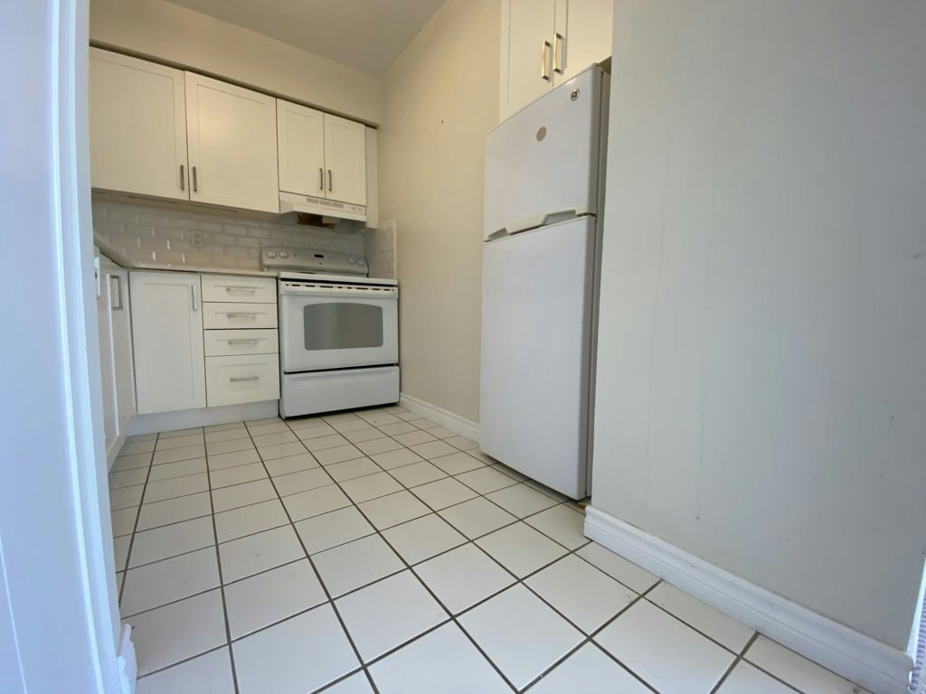 1910-1055 Bay Street, Toronto, ON, M5S 3A3 - 11