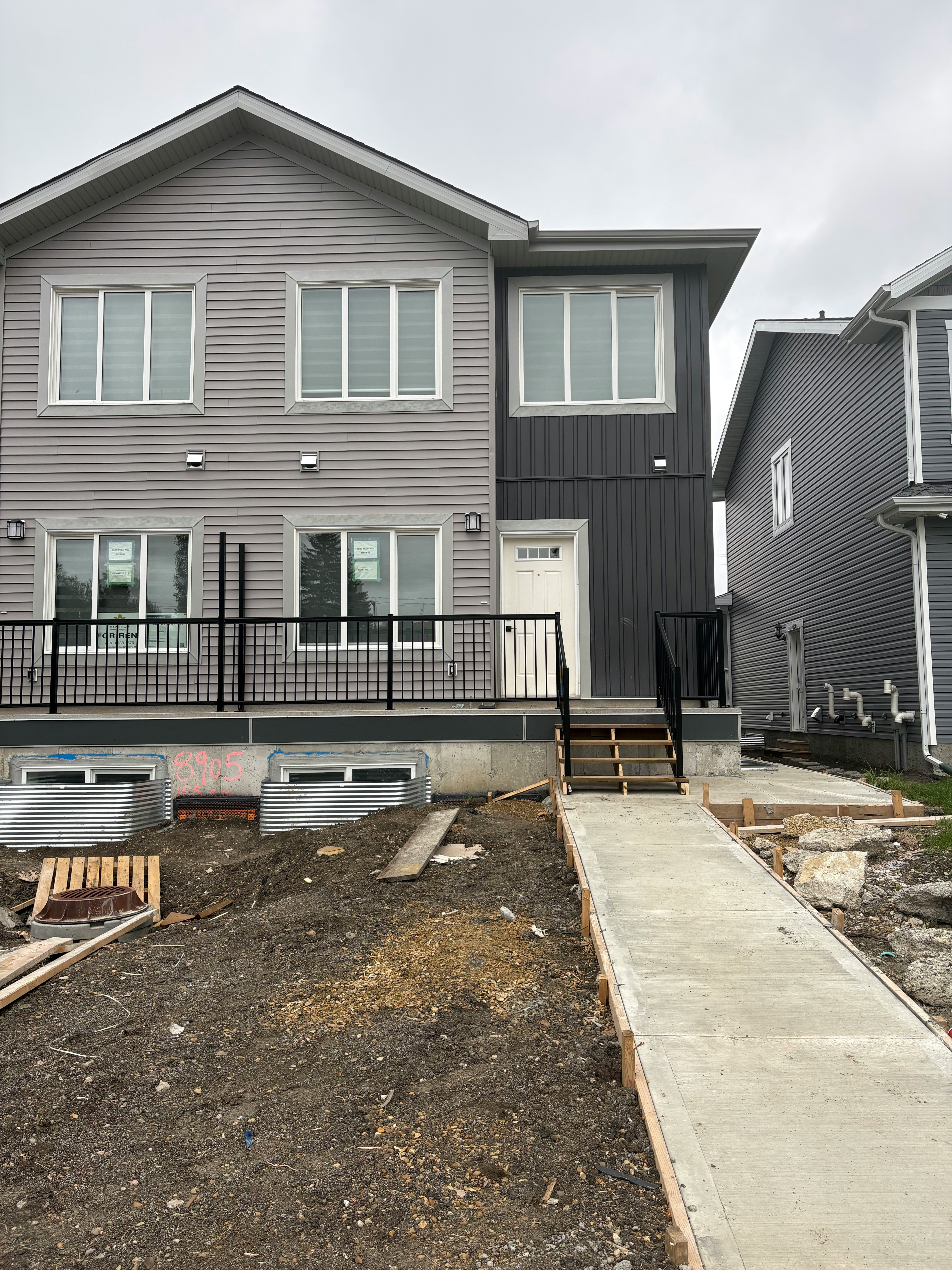 8903 155 Street Northwest, Edmonton, AB, T5R 1W3 - 18