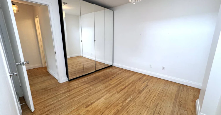Unit B-1175 Queen Street E, Toronto, ON, M4M 1L5 - 16