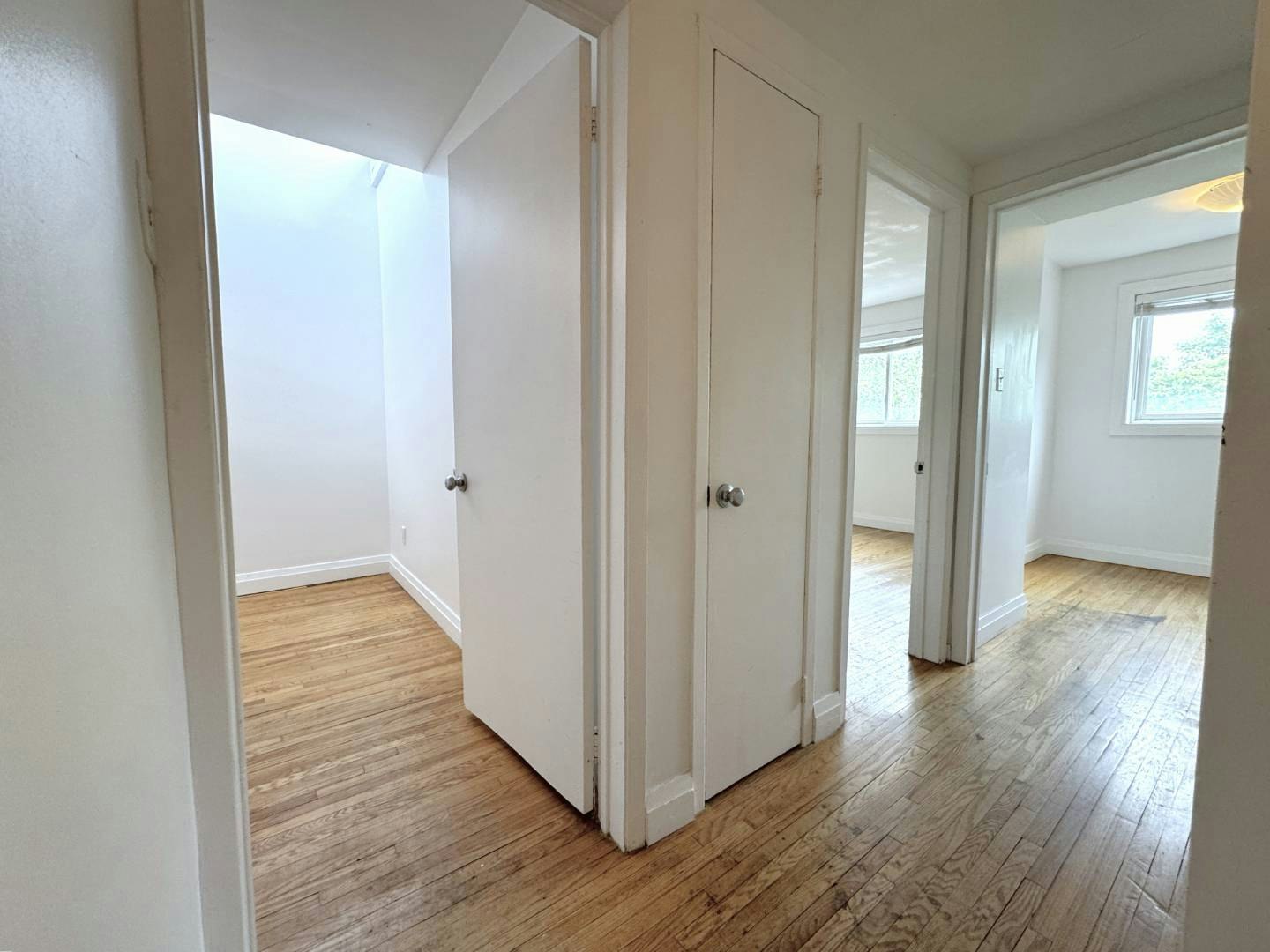 Unit B-1175 Queen Street E, Toronto, ON, M4M 1L5 - 14