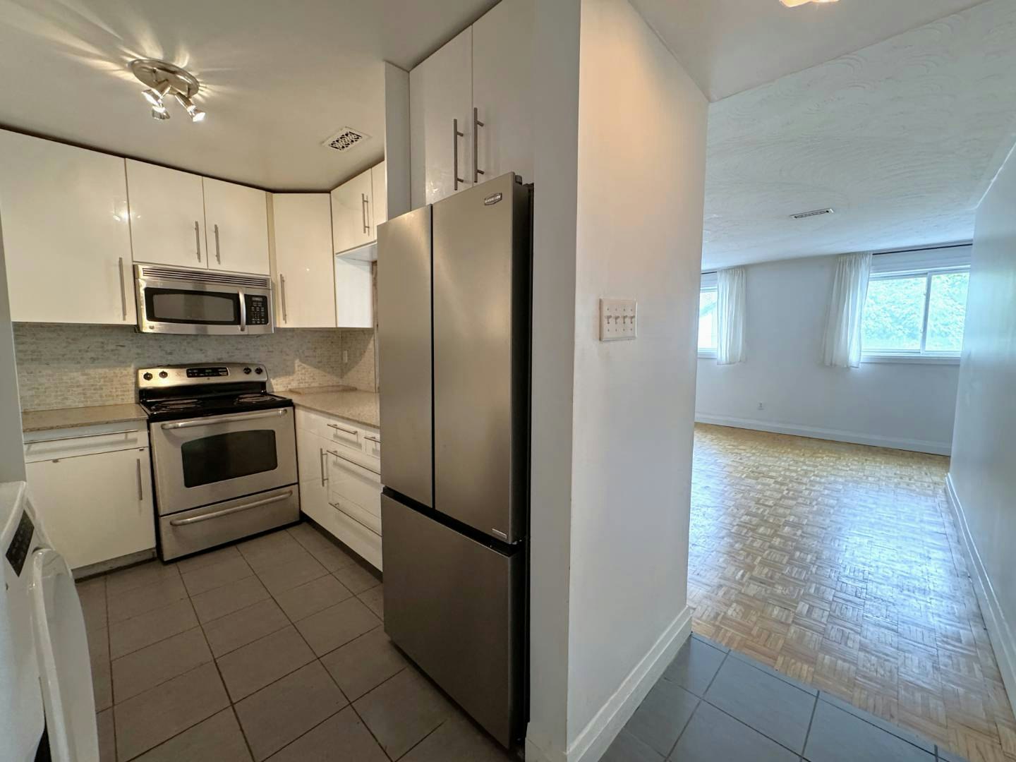 Unit B-1175 Queen Street E, Toronto, ON, M4M 1L5