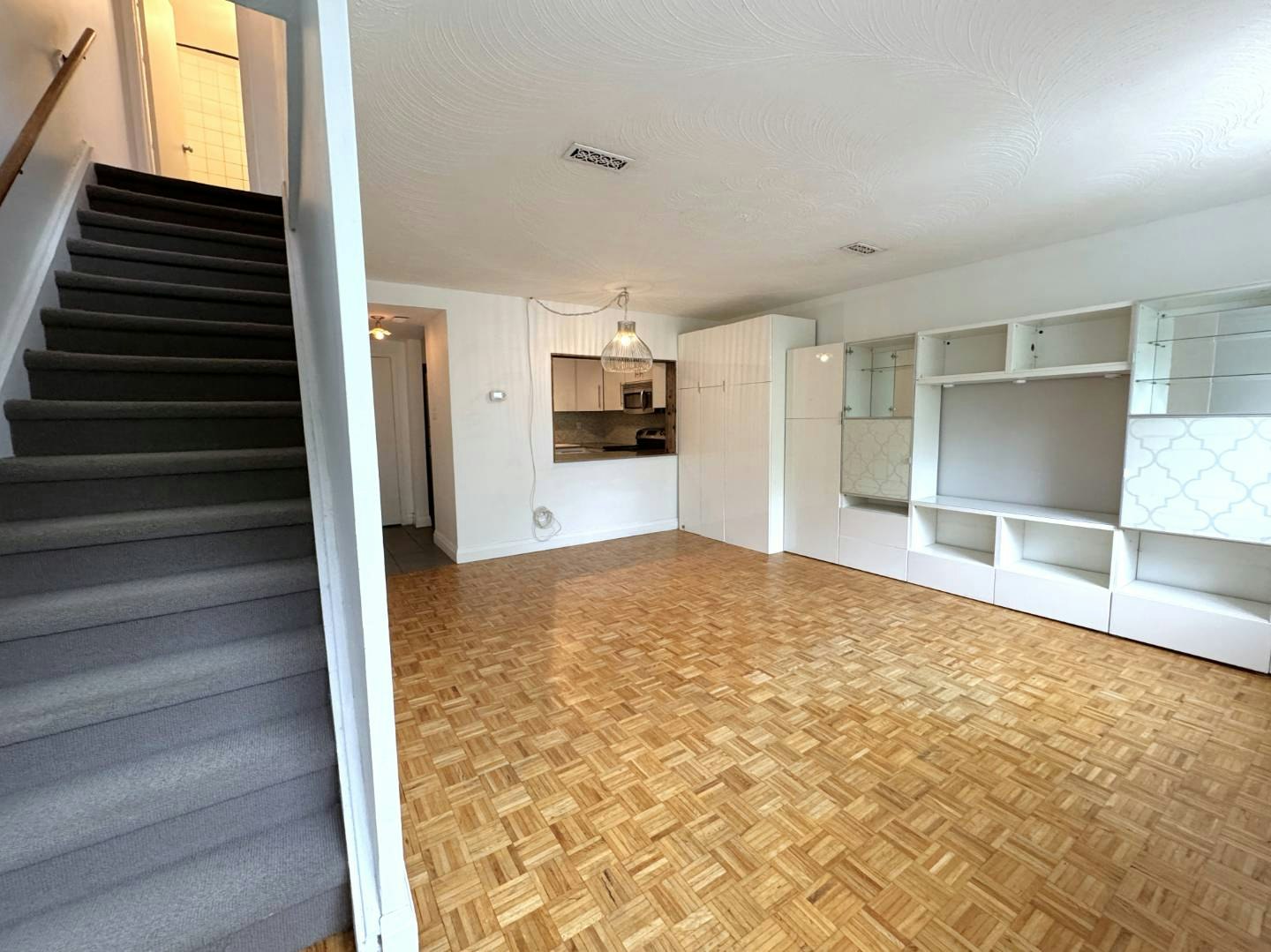 Unit B-1175 Queen Street E, Toronto, ON, M4M 1L5 - 8