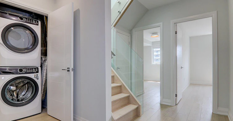 Upper-115 Livingstone Avenue, Toronto, ON, M6E 2L7 - 18