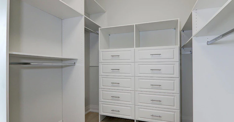 Upper-115 Livingstone Avenue, Toronto, ON, M6E 2L7 - 37