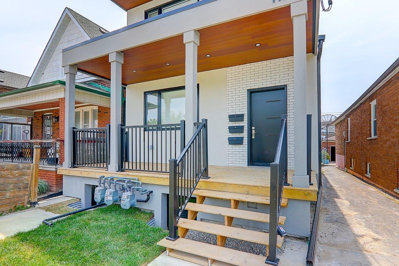 Upper-115 Livingstone Avenue, Toronto, ON, M6E 2L7 - 48