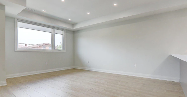 Upper-115 Livingstone Avenue, Toronto, ON, M6E 2L7 - 13