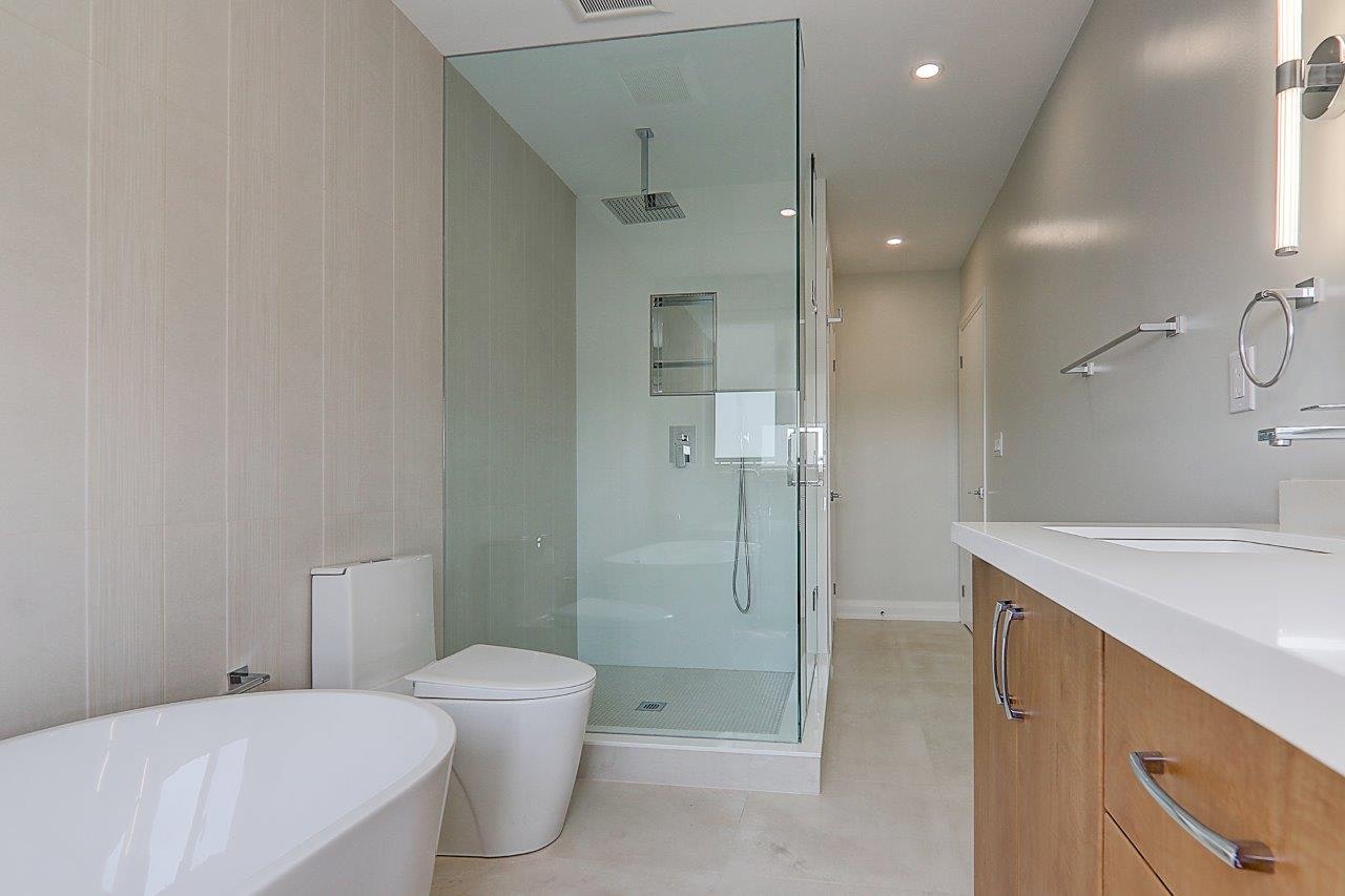 Upper-115 Livingstone Avenue, Toronto, ON, M6E 2L7 - 42