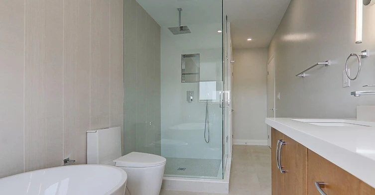 Upper-115 Livingstone Avenue, Toronto, ON, M6E 2L7 - 42