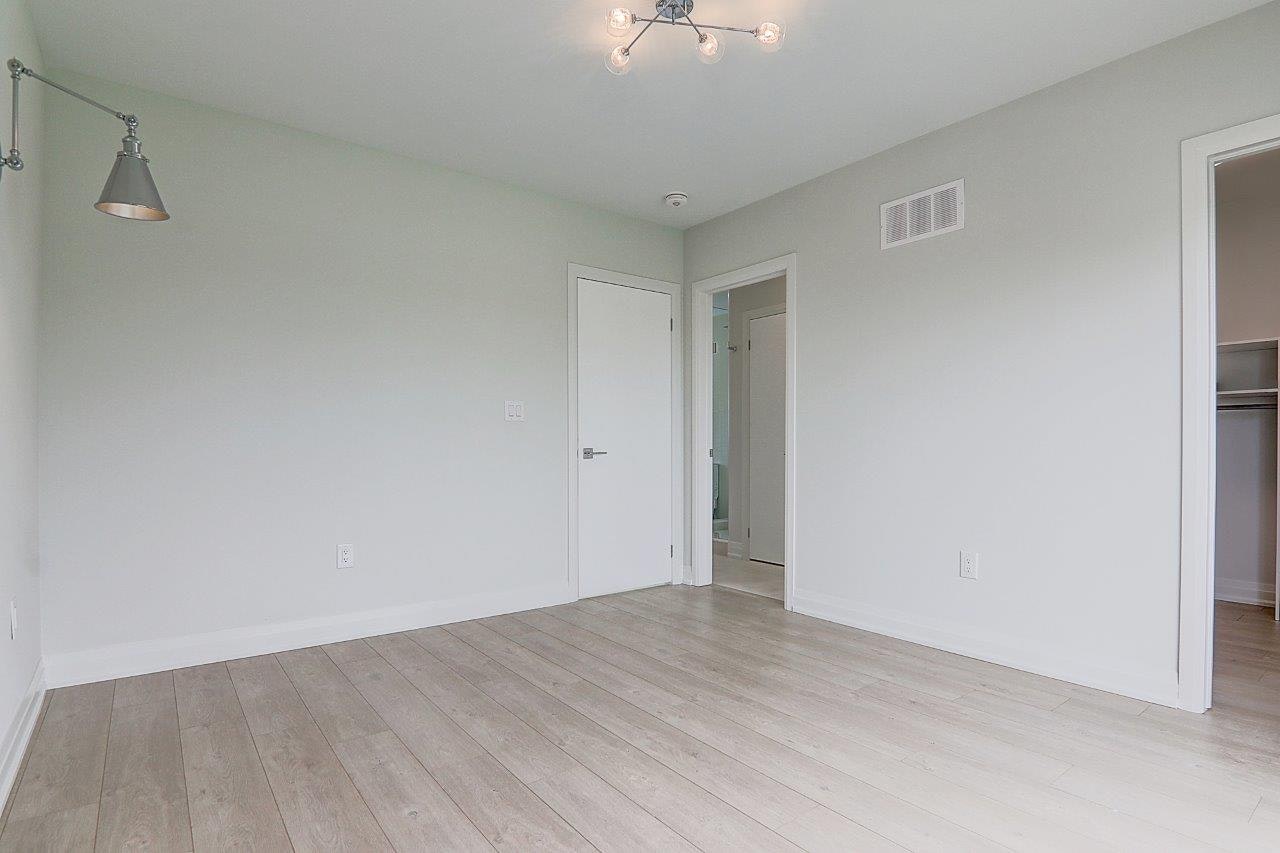Upper-115 Livingstone Avenue, Toronto, ON, M6E 2L7 - 36