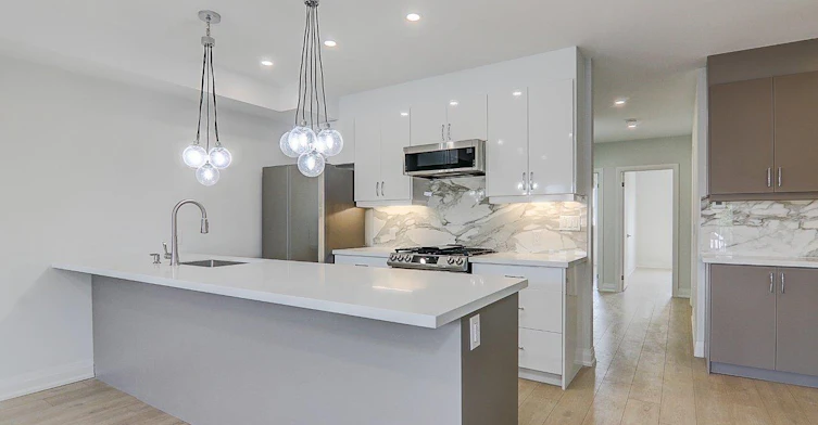Upper-115 Livingstone Avenue, Toronto, ON, M6E 2L7 - 2
