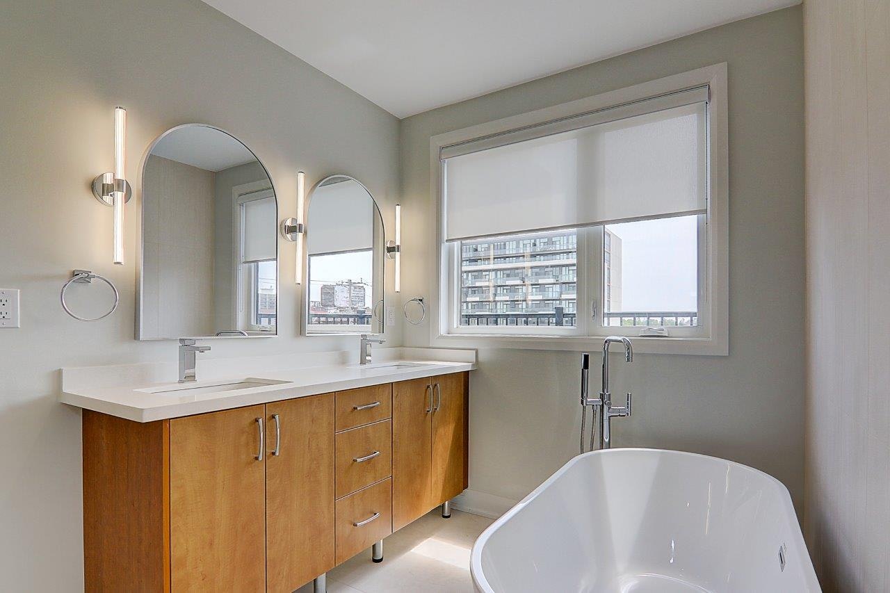 Upper-115 Livingstone Avenue, Toronto, ON, M6E 2L7 - 41
