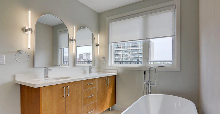 Upper-115 Livingstone Avenue, Toronto, ON, M6E 2L7 - 41