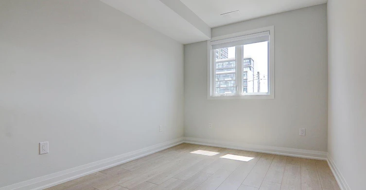 Upper-115 Livingstone Avenue, Toronto, ON, M6E 2L7 - 24