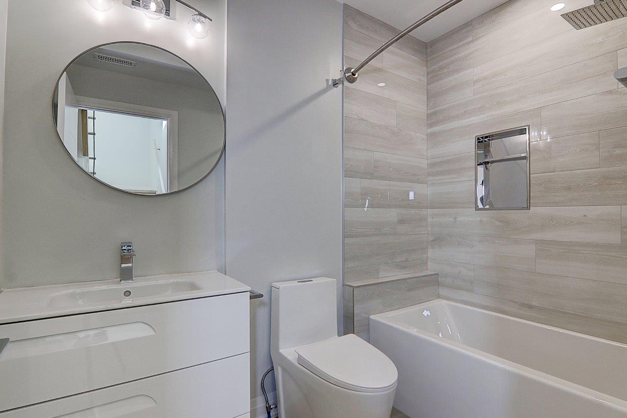 Upper-115 Livingstone Avenue, Toronto, ON, M6E 2L7 - 21