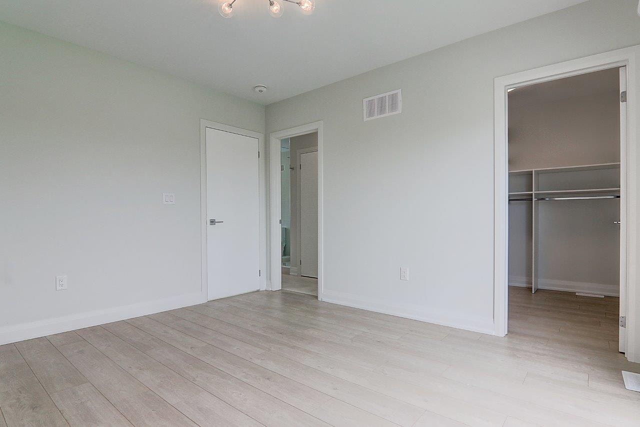 Upper-115 Livingstone Avenue, Toronto, ON, M6E 2L7 - 35