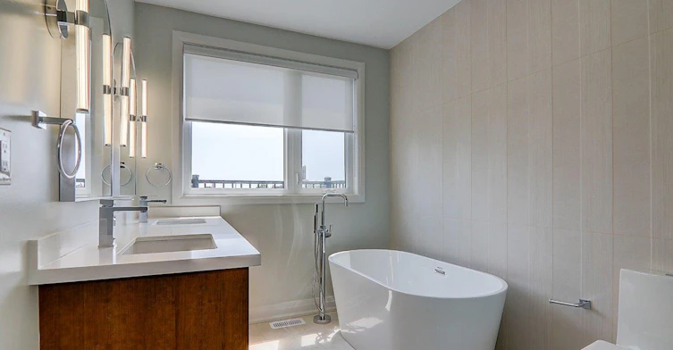Upper-115 Livingstone Avenue, Toronto, ON, M6E 2L7 - 40
