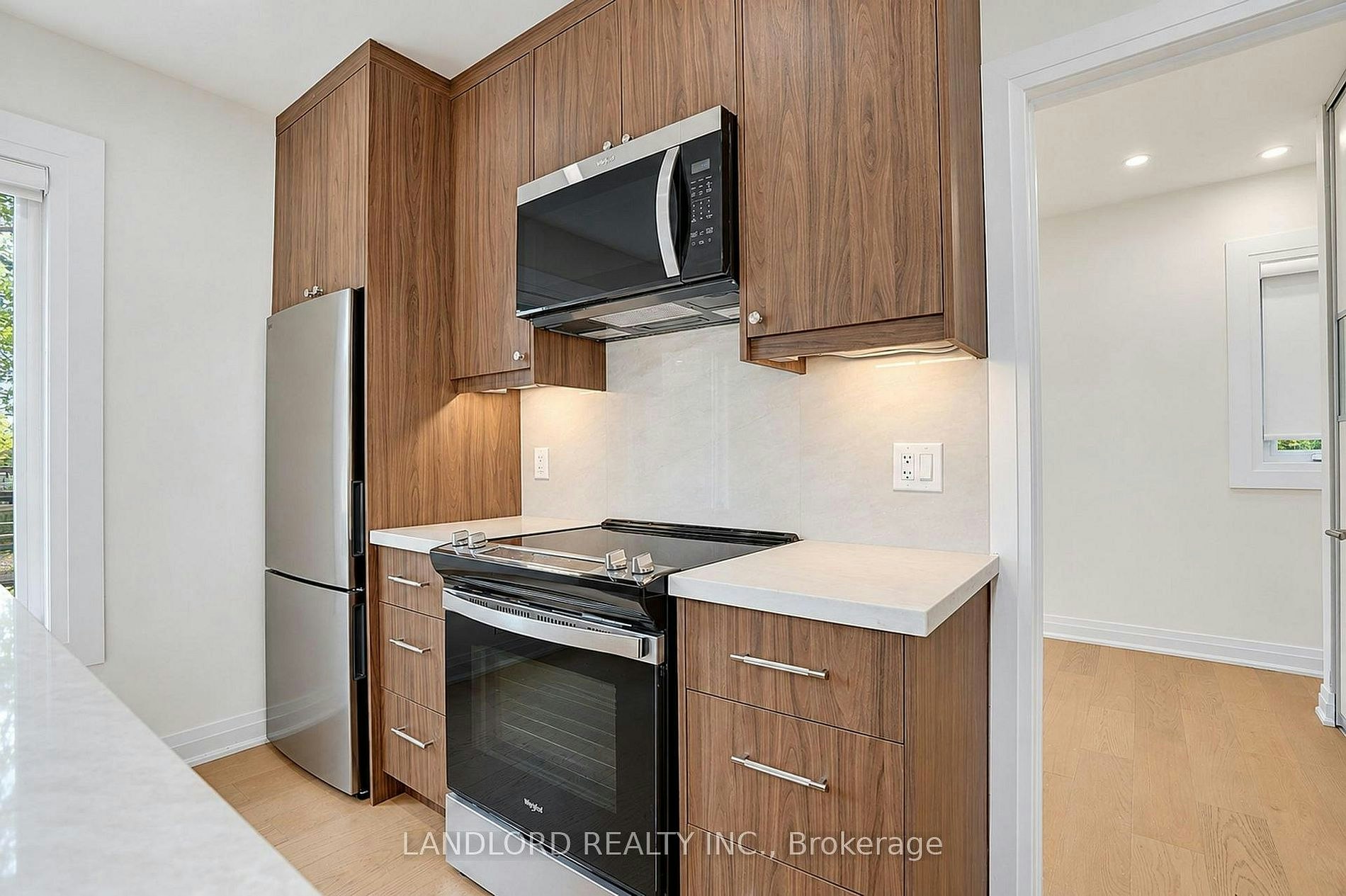 1-92 Neville Park Boulevard, Toronto, ON, M4E 3P8 - 2