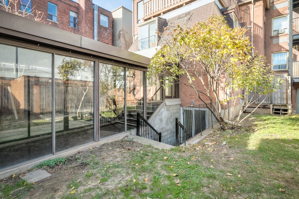 301-181 Gerrard Street East, Toronto, ON, M5A 2E5 - 22