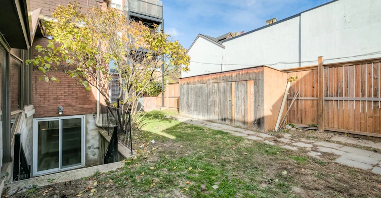 301-181 Gerrard Street East, Toronto, ON, M5A 2E5 - 23