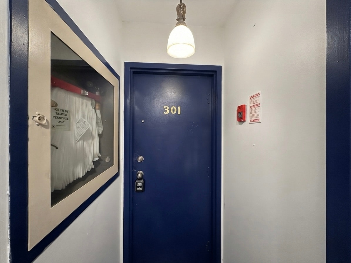 301-181 Gerrard Street East, Toronto, ON, M5A 2E5 - 19
