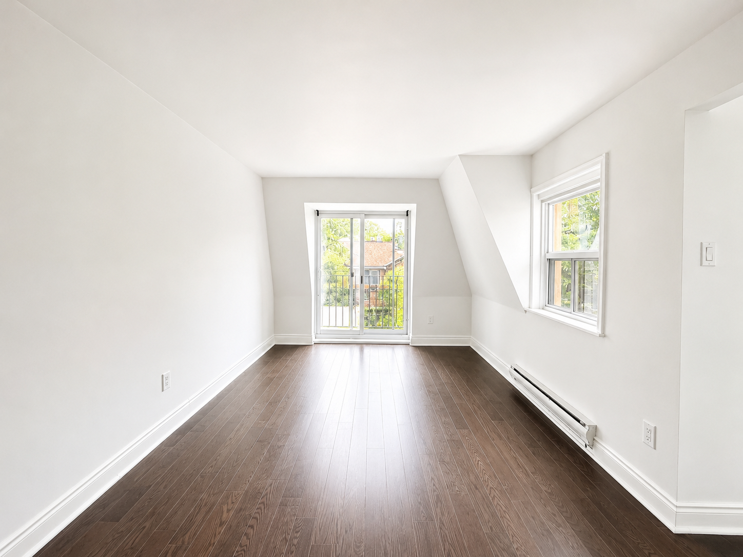 301-181 Gerrard Street East, Toronto, ON, M5A 2E5 - 2