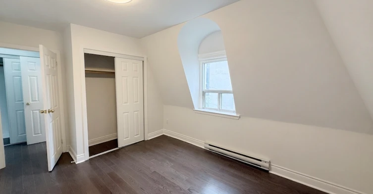 301-181 Gerrard Street East, Toronto, ON, M5A 2E5 - 18