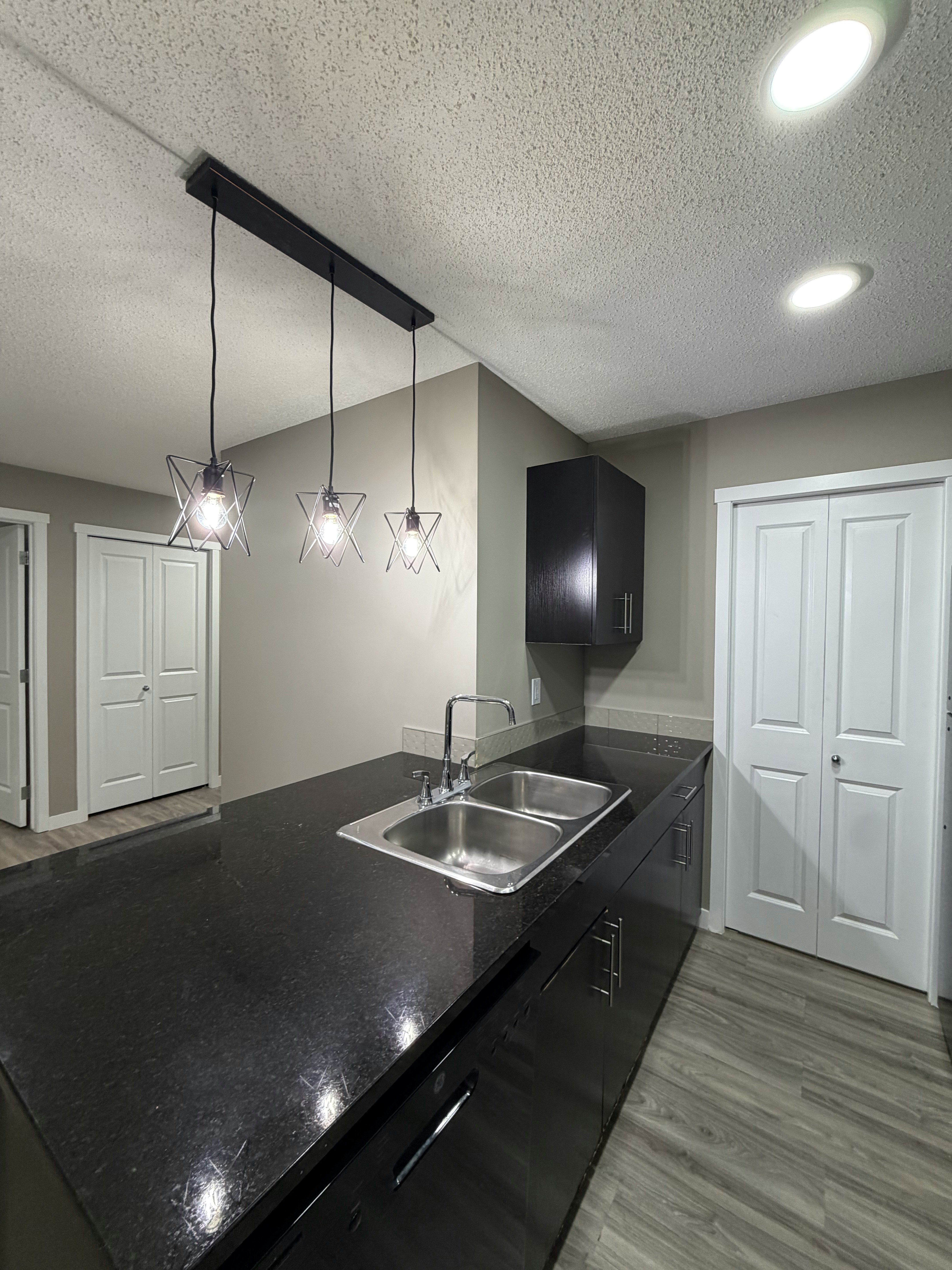 108-3315 James Mowatt Trail, Edmonton, AB, T6W 3L9 - 3