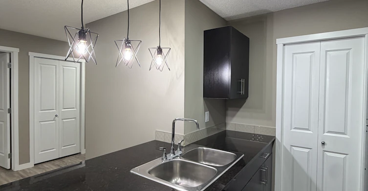 108-3315 James Mowatt Trail, Edmonton, AB, T6W 3L9 - 3