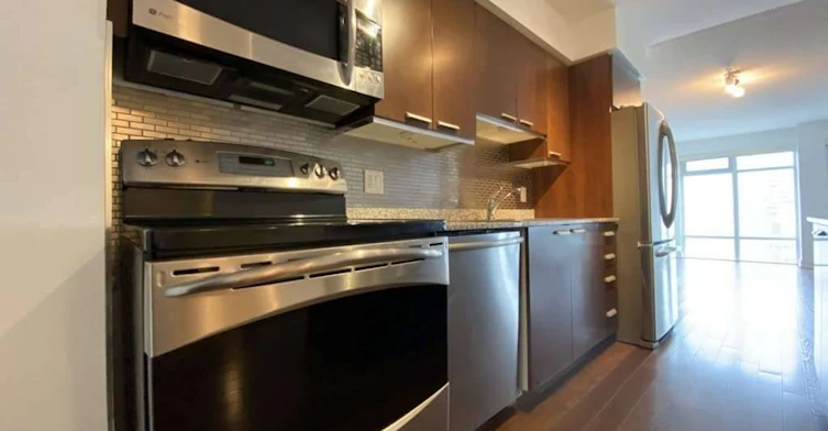 1701-2191 Yonge Street, Toronto, ON, M4S 3H8 - 2