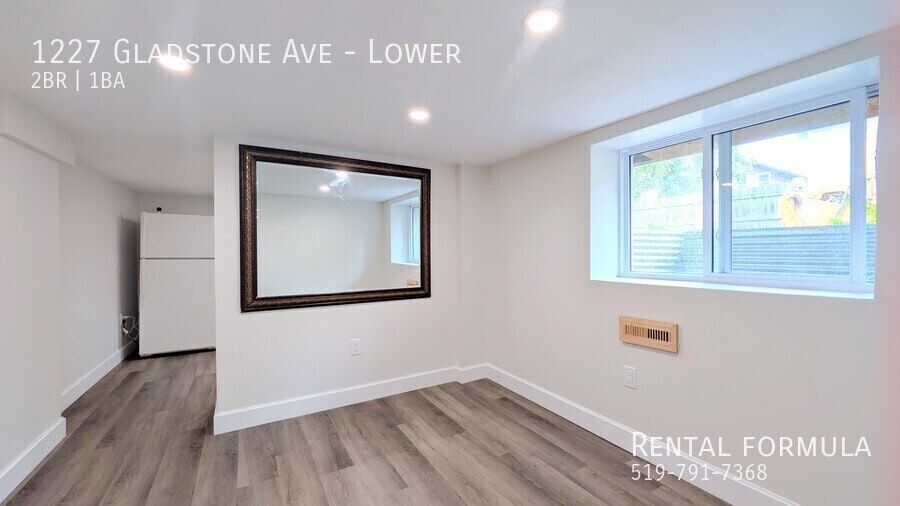 1227 Gladstone Avenue, Windsor, ON, N8X 1H3 - 10