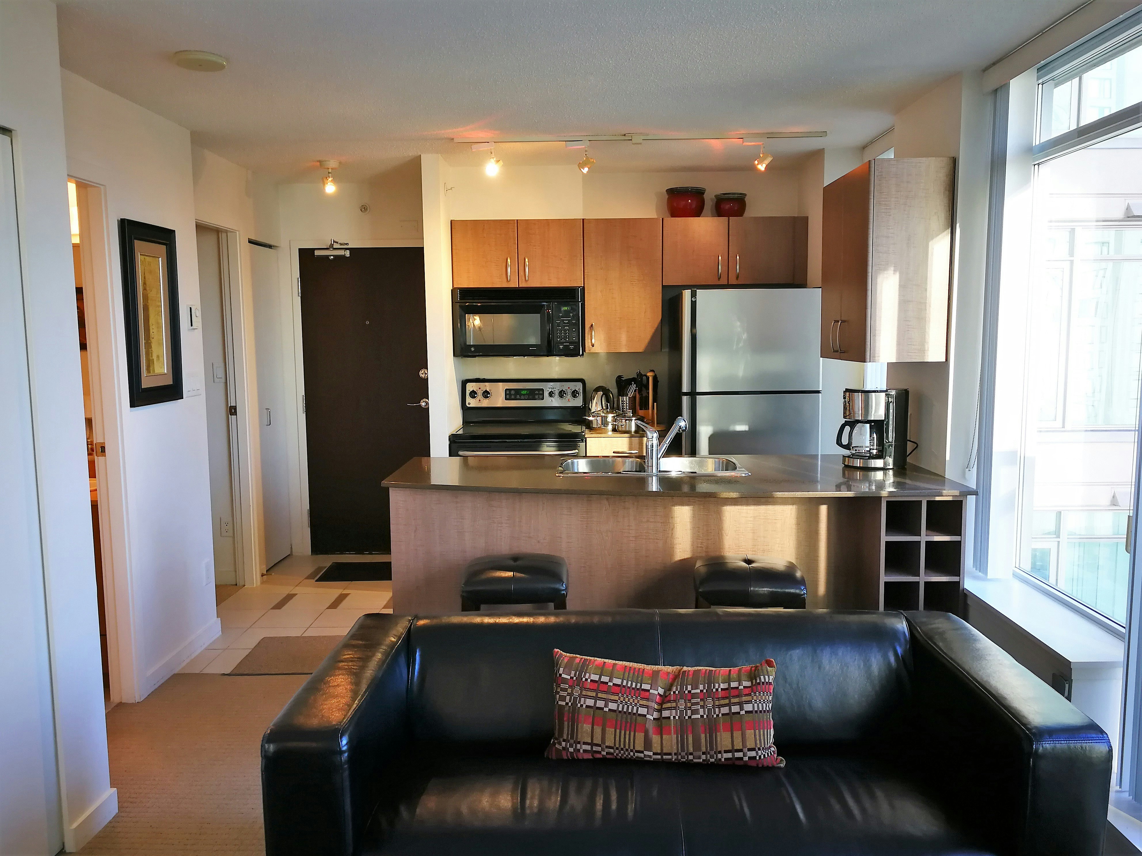 1305-610 Granville Street, Vancouver, BC, V6C 3T3 - 3