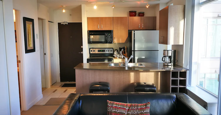 1305-610 Granville Street, Vancouver, BC, V6C 3T3 - 3