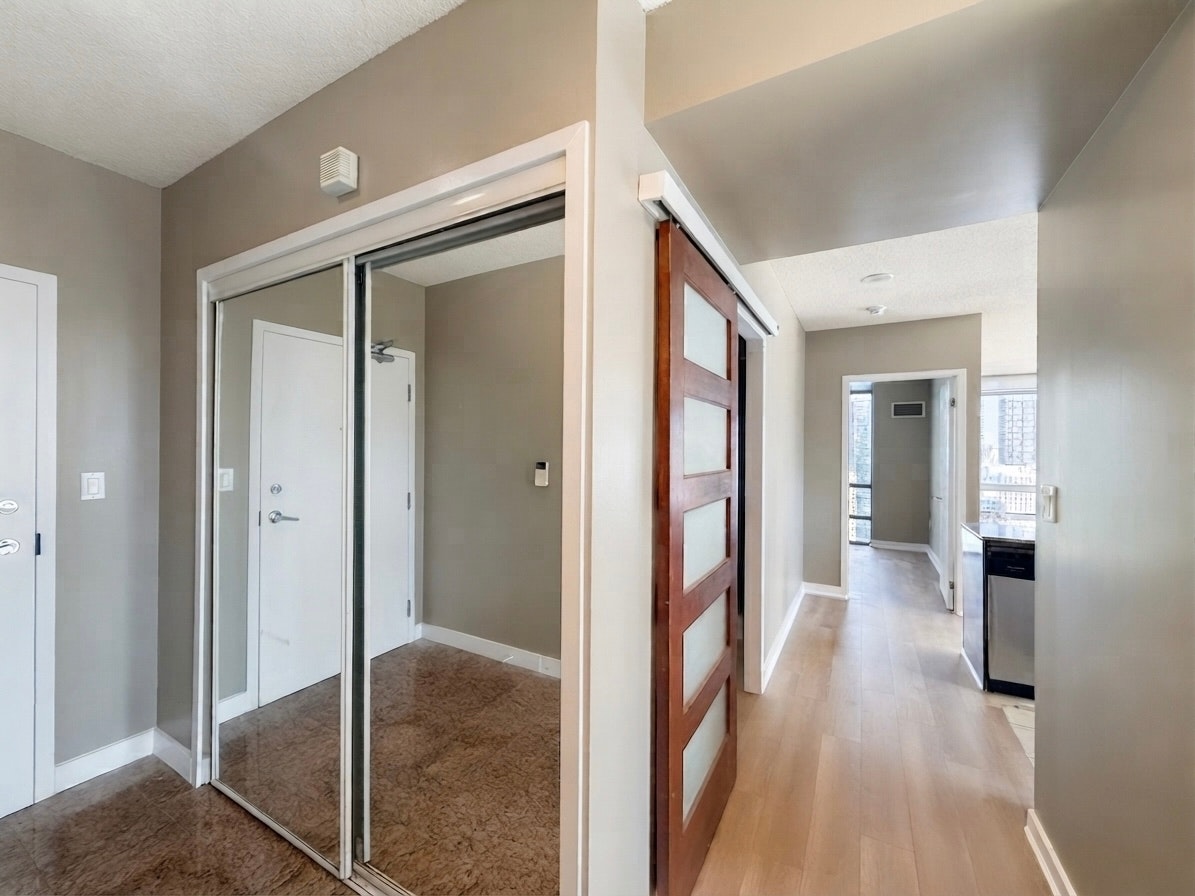 3210-5 Mariner Terrace, Toronto, ON, M5V 3V6 - 18