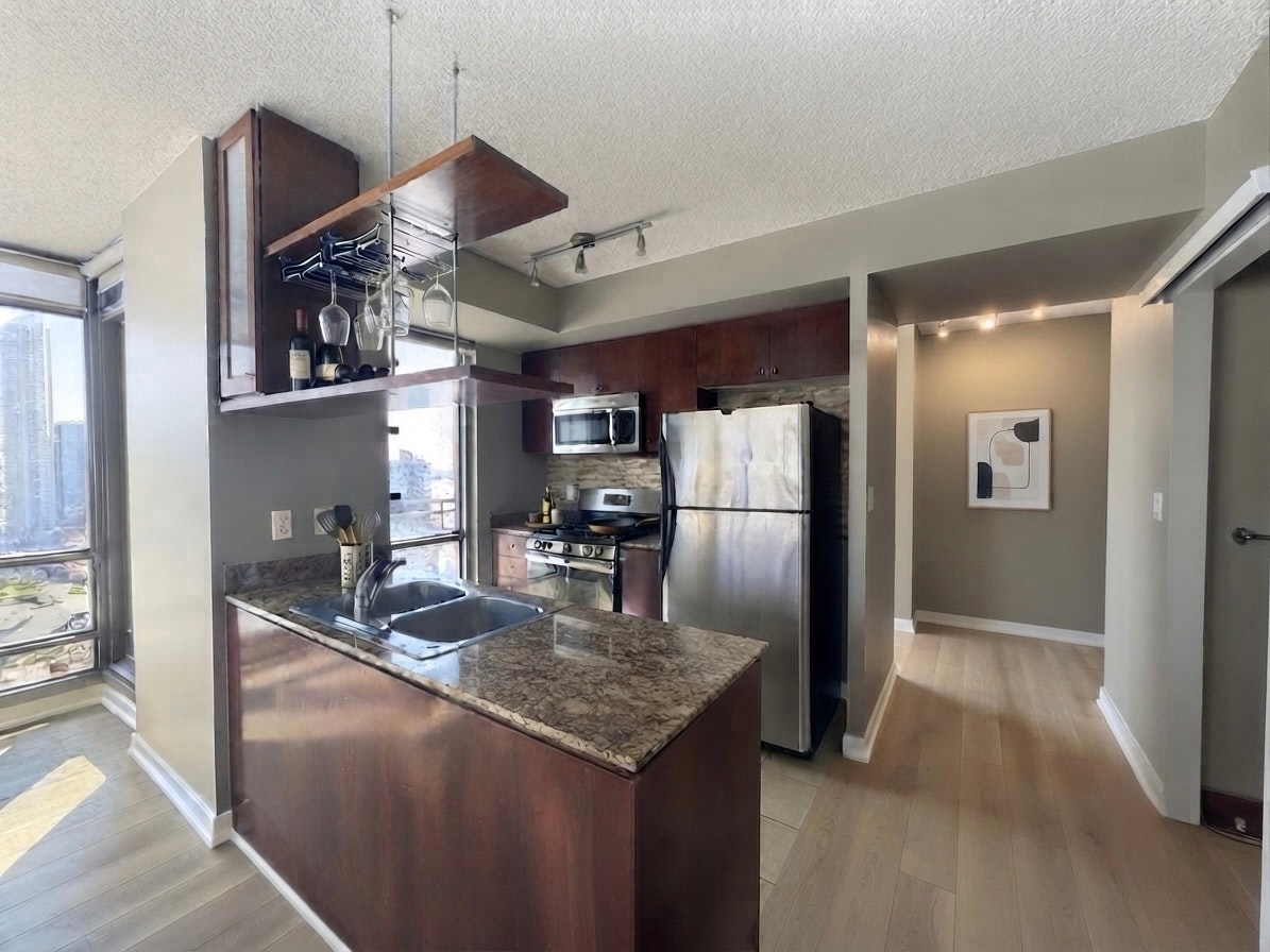 3210-5 Mariner Terrace, Toronto, ON, M5V 3V6 - 8